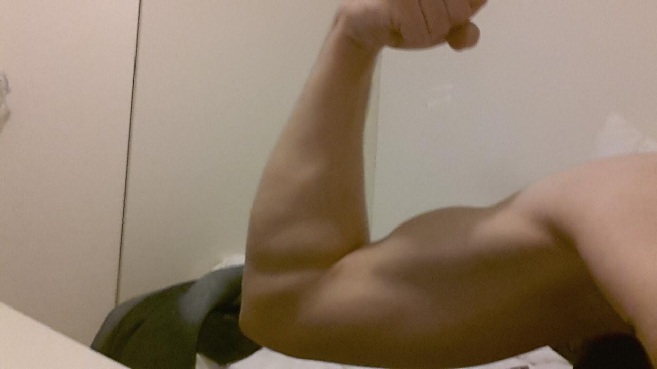 Biceps.jpg