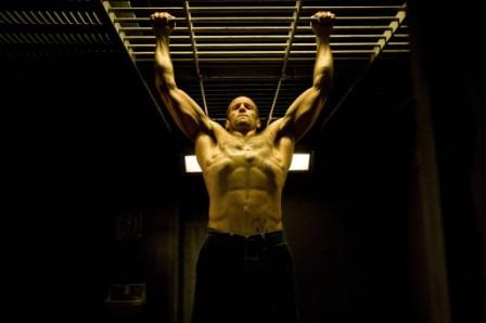 jason-statham-body-muscles.jpg