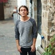 Fakir ama kapitalist genç